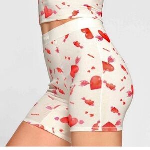 Skims hearts Rare find